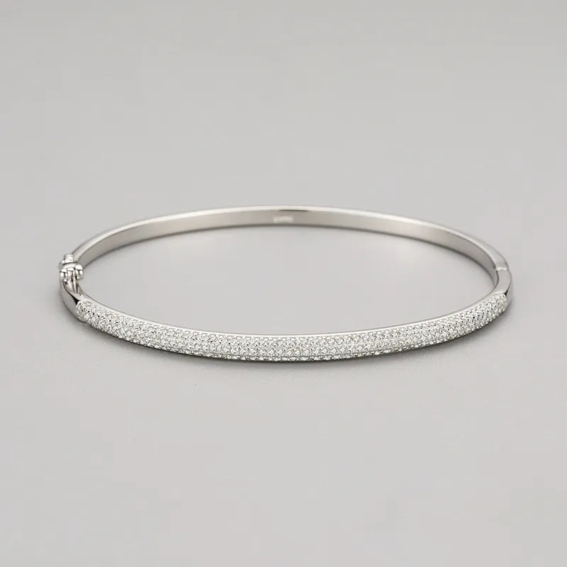 Oval Shine Armband – 925 Silber, Leuchtende Eleganz