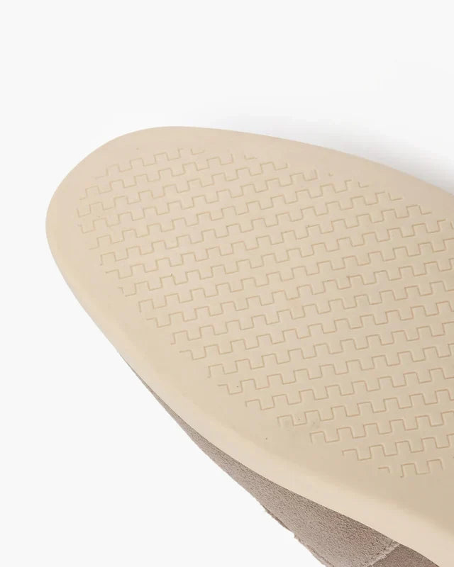 Premium Schnürschuhe aus Wildleder – Edle Eleganz